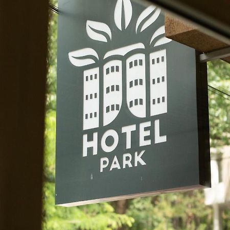 Hotel Park Pristina Exteriör bild