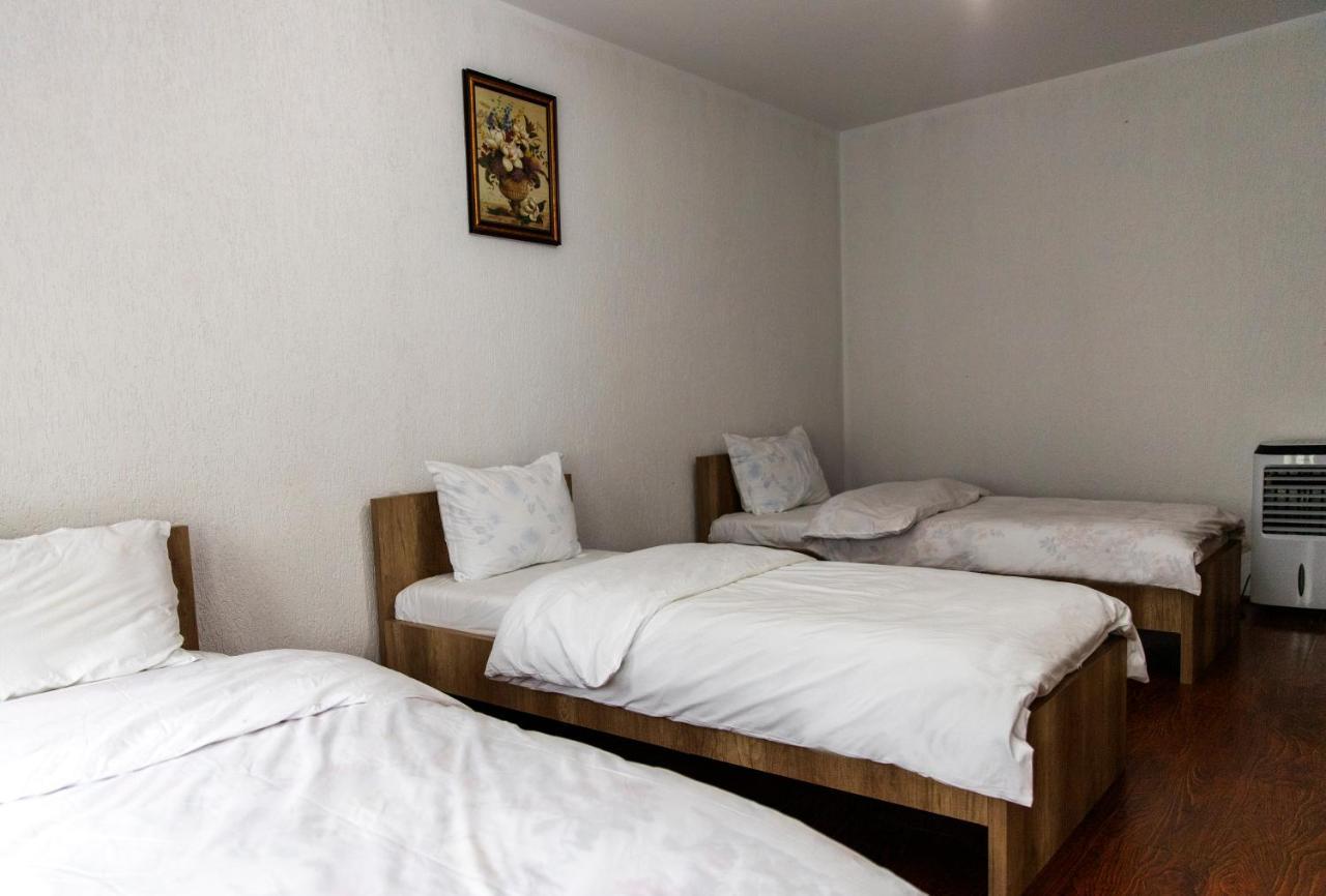 Hotel Park Pristina Exteriör bild